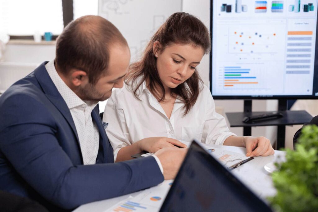 Consejos para mantener tu informe comercial actualizado