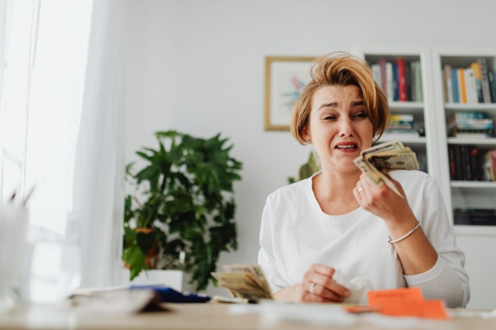 Cómo saber si una deuda está afectando tu score crediticio